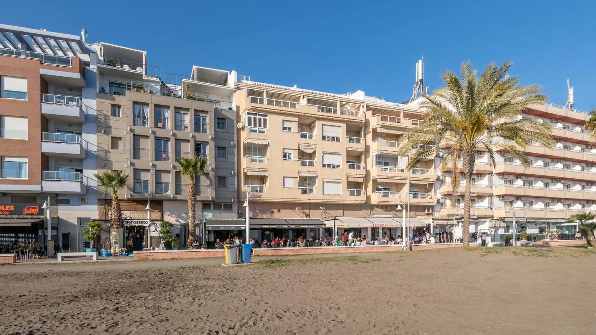 Apartment Wintowinrentals Bezmiliana Playa En Apartamento Con Vistas Al Mar En Primera Linea Rincon de la Victoria